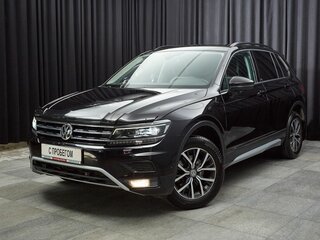 2019 Volkswagen Tiguan II, чёрный, 2349000 рублей, вид 1