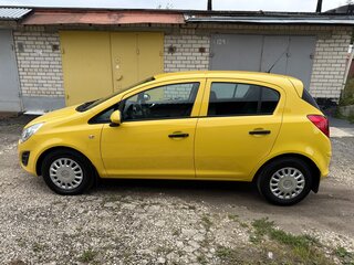 2013 Opel Corsa D Рестайлинг II, жёлтый, 675000 рублей, вид 2