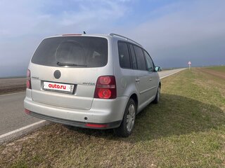2007 Volkswagen Touran I Рестайлинг, серебристый, 790000 рублей, вид 3