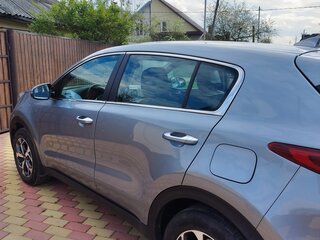 2020 Kia Sportage IV Рестайлинг, серебристый, 2450000 рублей, вид 3