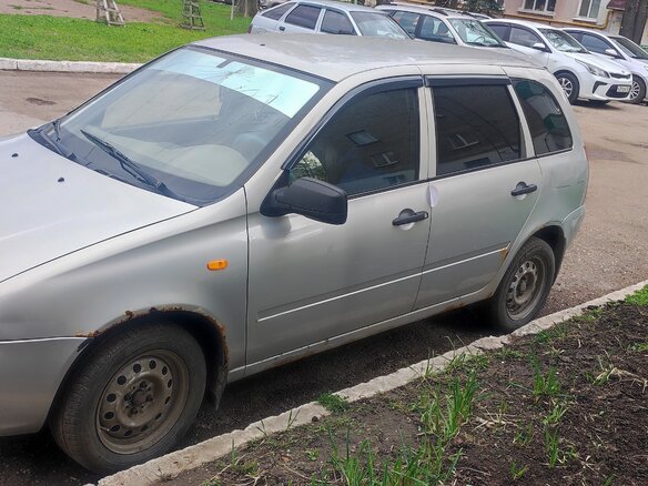 2011 Lada (ВАЗ) Kalina I, серебристый, 150000 рублей