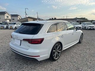 2018 Audi A4 V (B9), белый, 1512000 рублей, вид 3