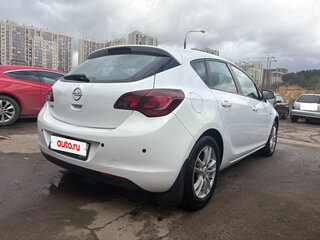 2010 Opel Astra J, белый, 700000 рублей, вид 4