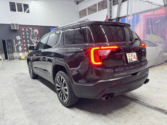 2019 GMC Acadia II Рестайлинг, чёрный, 2400000 рублей - вид 5