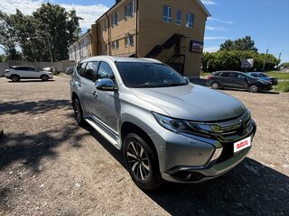 2017 Mitsubishi Pajero Sport III, серебристый, 3150000 рублей, вид 2