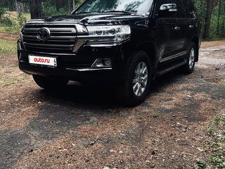 2016 Toyota Land Cruiser 200 Series Рестайлинг 2, чёрный, 8200000 рублей, вид 1