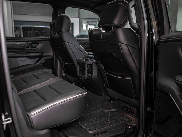 2026 Ram 1500 Crew Cab eTorque V Рестайлинг, чёрный, 11494964 рублей - вид 16