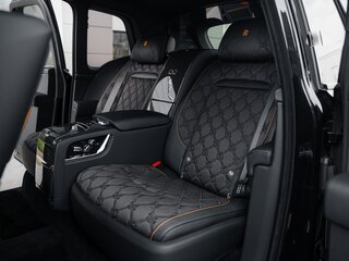 2025 Rolls-Royce Cullinan Black Badge I Рестайлинг (Series II), чёрный, 74500000 рублей, вид 3