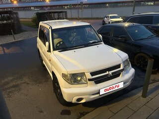 2002 Mitsubishi Pajero iO, белый, 420000 рублей, вид 2