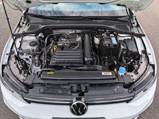 2022 Volkswagen Golf VIII, белый, 1971290 рублей, вид 5