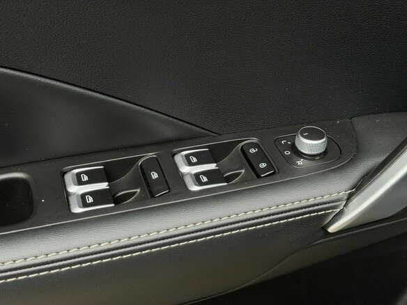 2021 Geely Coolray I, серый, 1690000 рублей - вид 6