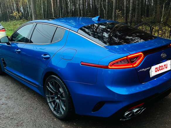 2018 Kia Stinger I, синий, 3000000 рублей - вид 2