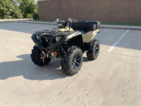 2026 Yamaha Grizzly 700, чёрный, 1669700 рублей, вид 3