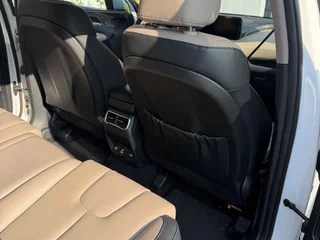 2023 Hyundai Santa Fe IV Рестайлинг, белый, 3500000 рублей, вид 3