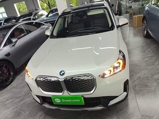 2025 BMW iX1 eDrive 25L, белый, 3899666 рублей, вид 2