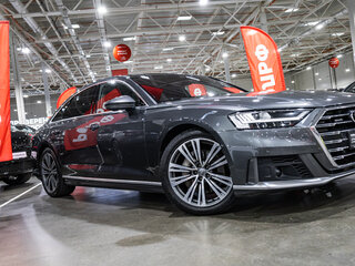 2019 Audi A8 50 TDI IV (D5), серый, 4899700 рублей, вид 4