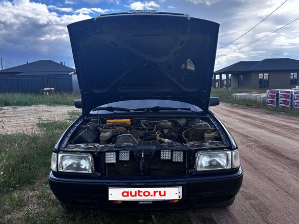 1992 Audi 80 V (B4), синий, 260000 рублей - вид 4