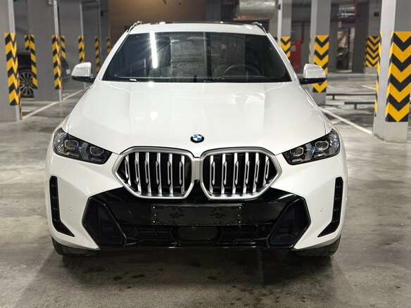 2024 BMW X6 30d III (G06) Рестайлинг, белый, 11700000 рублей - вид 1