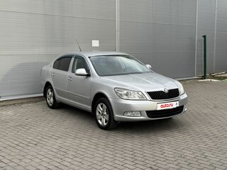 2010 Skoda Octavia II (A5) Рестайлинг, серебристый, 675000 рублей, вид 3