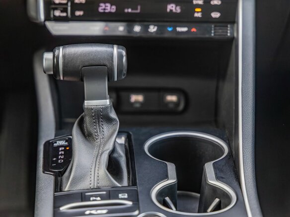 2022 Kia K5 III, белый, 2448000 рублей - вид 25