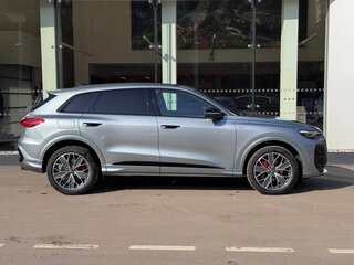 2026 Audi Q5 L III (GU), серебристый, 6650000 рублей, вид 2