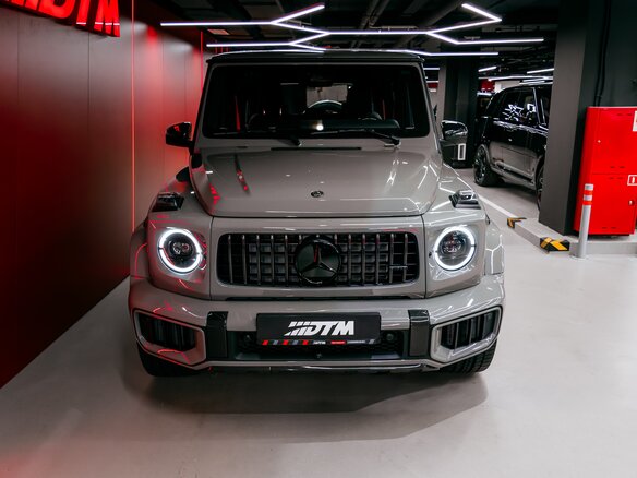 2026 Mercedes-Benz G-Класс AMG 63 AMG II (W465) Рестайлинг, серый, 32300000 рублей - вид 2
