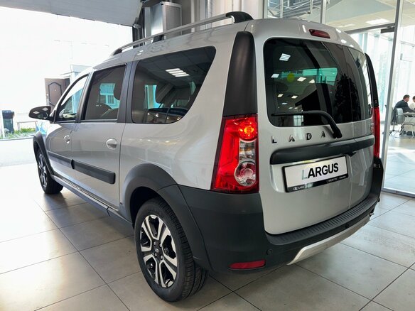 2026 Lada (ВАЗ) Largus Cross I Рестайлинг, серебристый, 2092000 рублей - вид 7