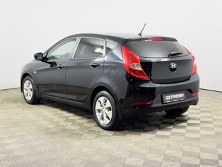 2016 Hyundai Solaris I Рестайлинг, чёрный, 849900 рублей, вид 2