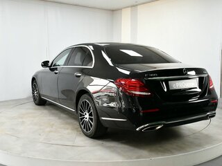 2019 Mercedes-Benz E-Класс 300 V (W213, S213, C238), чёрный, 3295000 рублей, вид 2