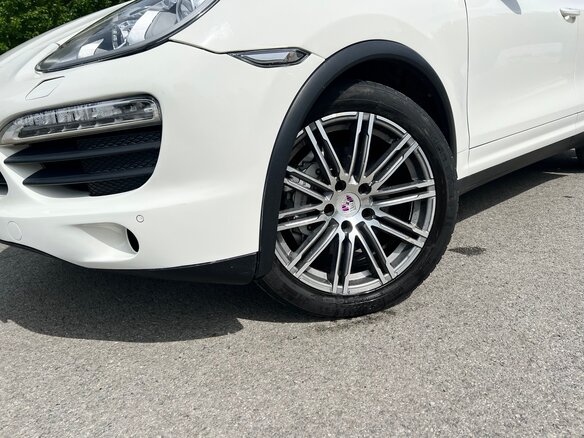 2010 Porsche Cayenne S II (958), белый, 2600000 рублей - вид 9