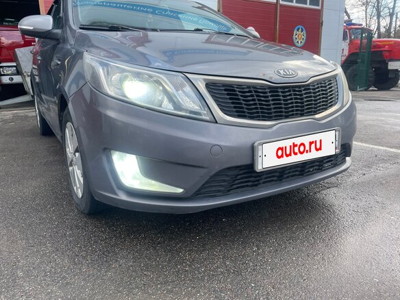 2012 Kia Rio 4-speed III, серый, 700000 рублей - вид 22
