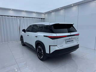 2025 Toyota bZ3X 58.3 kWh, белый, 2781255 рублей, вид 4