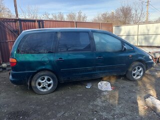 1997 Volkswagen Sharan I, зелёный, 250000 рублей, вид 2