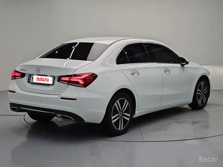 2022 Mercedes-Benz A-Класс 200 d IV (W177) Рестайлинг, белый, 2160000 рублей, вид 2