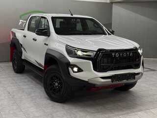 Toyota Hilux VIII Рестайлинг 3