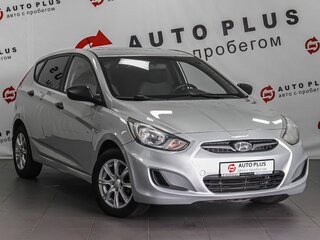 2012 Hyundai Solaris I, серебристый, 799000 рублей, вид 1
