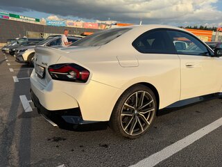 2023 BMW 2 серии M240i xDrive G42 Рестайлинг, белый, 4344360 рублей, вид 5
