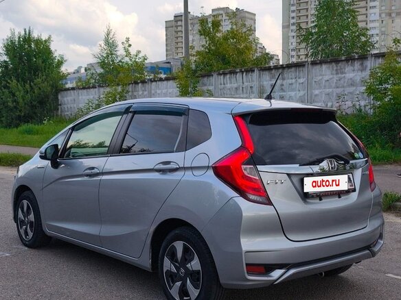 2018 Honda Fit III Рестайлинг, серый, 1350000 рублей - вид 20