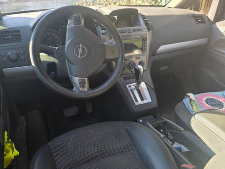 2007 Opel Zafira B, чёрный, 700000 рублей, вид 3