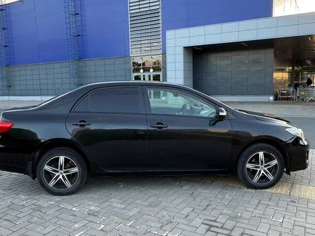 2011 Toyota Corolla X (E140, E150) Рестайлинг, чёрный, 750000 рублей, вид 5