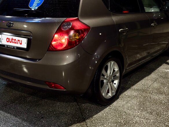 2007 Kia Ceed I, бежевый, 540000 рублей - вид 3