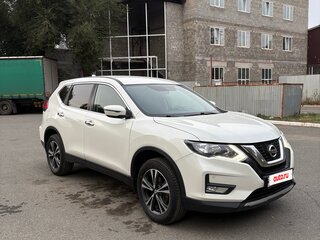 2019 Nissan X-Trail III Рестайлинг, белый, 1770000 рублей, вид 3