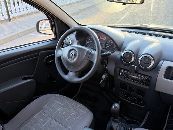 2012 Renault Sandero I, бежевый, 440000 рублей - вид 8