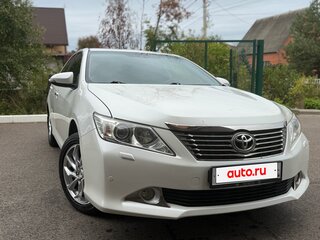 2012 Toyota Camry VII (XV50), белый, 1800000 рублей, вид 1