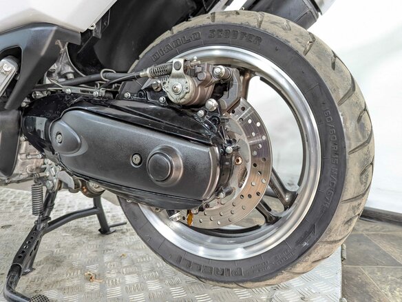2010 Yamaha TMAX, белый, 655000 рублей - вид 16