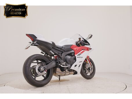 2025 Yamaha YZF-R9, белый, 1570000 рублей, вид 3
