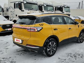 2024 Chery Tiggo 7 Pro Max I Рестайлинг, жёлтый, 1939500 рублей, вид 3