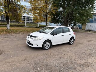 2012 Toyota Auris I Рестайлинг, белый, 923000 рублей, вид 1