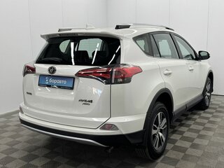 2017 Toyota RAV4 IV (XA40) Рестайлинг, белый, 2440000 рублей, вид 5