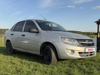 2013 Lada (ВАЗ) Granta I, серебристый, 300000 рублей, вид 2